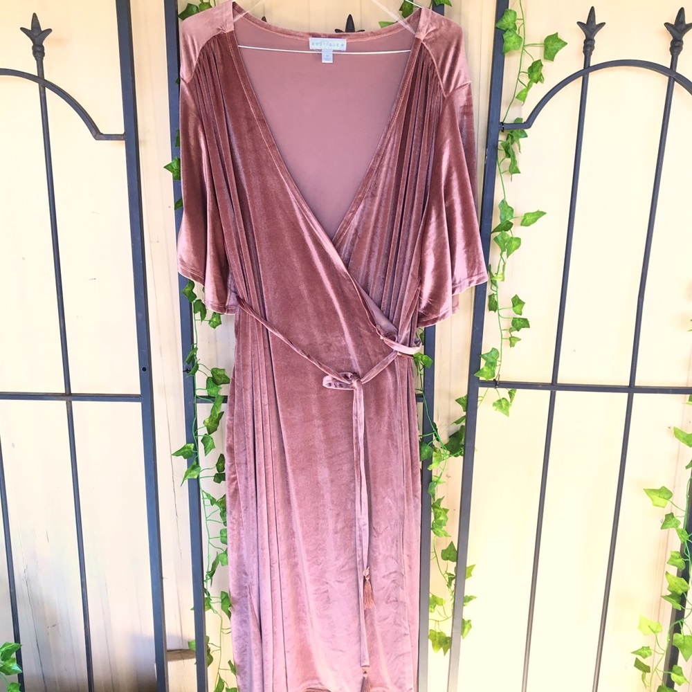 Boutique + Wrap Dress 3X Mauve Velour Mid Length Pink Blush Flutter Sleeve New